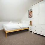 Gloucester Rd By N And N Stays, Recently Refurbed 6 Bed Ensuite House By N And N Ltd, Perfect For Contractors And Corporate Stays, Close To Ytl Arena Site, Pvt Parking For Vans And And Work Vehicles, Wifi Vakantiehuis Bristol